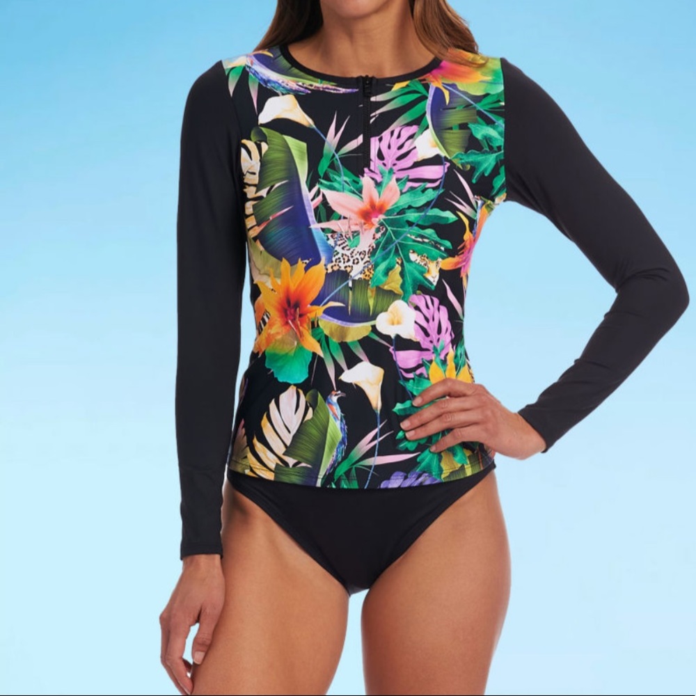 UV protection women’s rash guard size small NWT